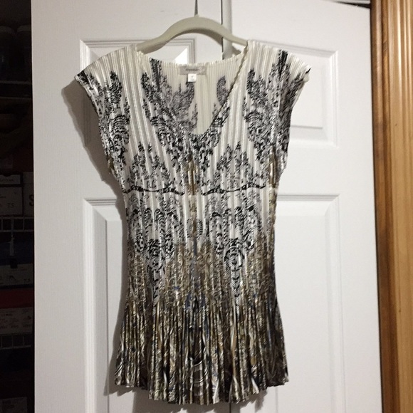 Dress Barn Tops - DRESS BARN.  Misses blouse. NWOT
